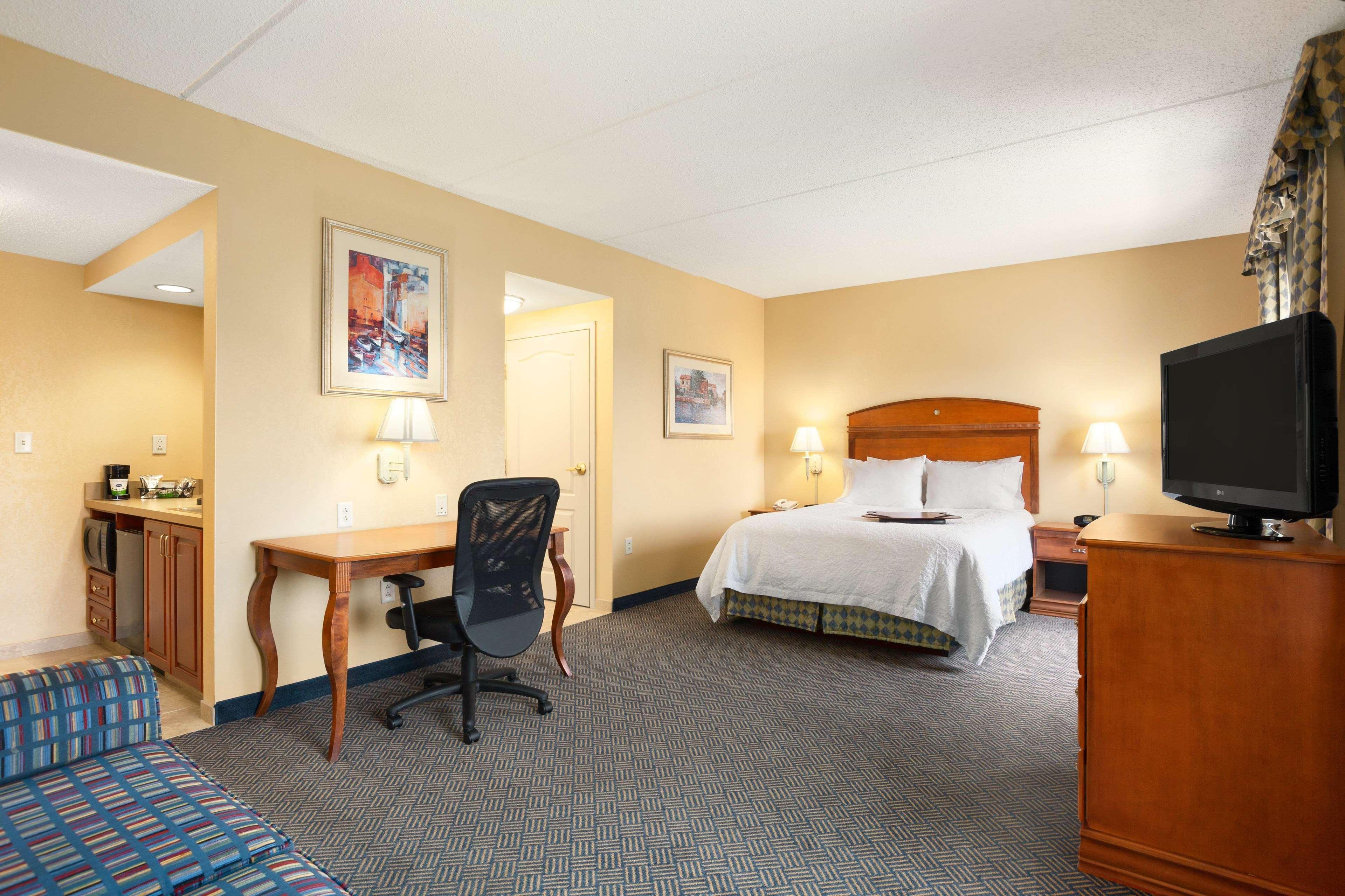 Hampton Inn Geneva Exterior foto