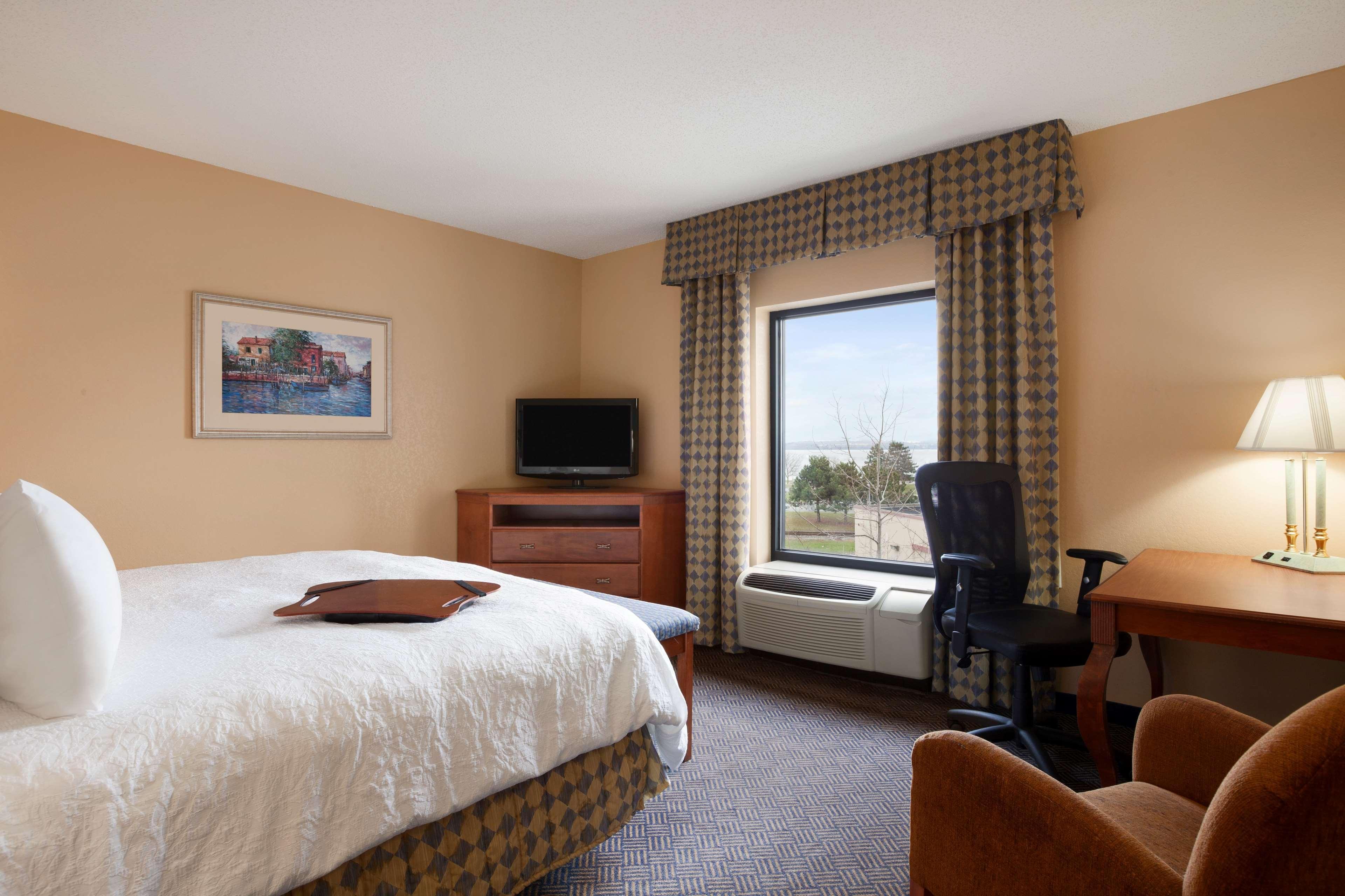 Hampton Inn Geneva Exterior foto