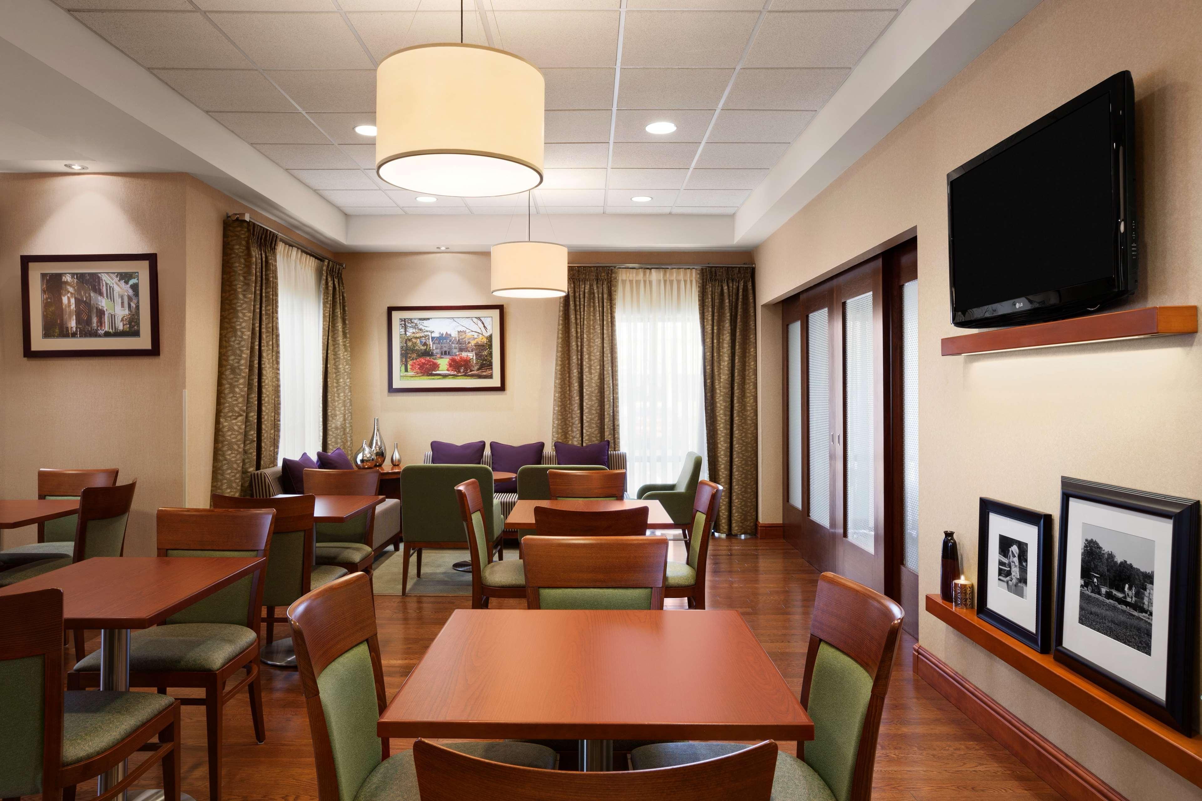 Hampton Inn Geneva Exterior foto